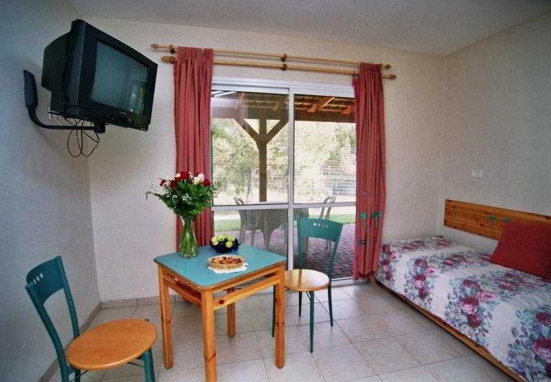 Shaar Hagolan Kibbutz Country Lodging Exterior foto